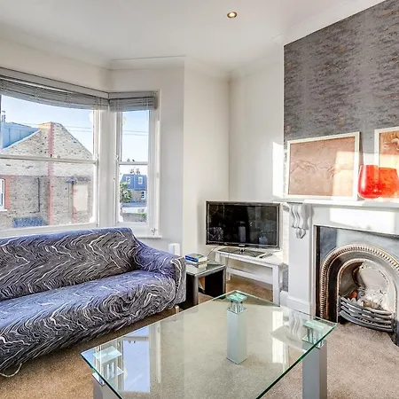 Lovely Place, Perfect For Family And Business Travellers Ideally Located Between The Commons London Exterior foto